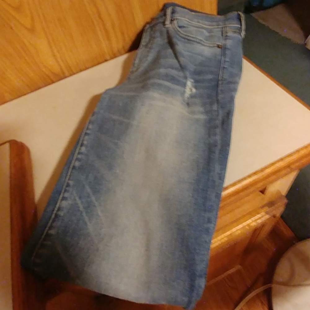 1969 gap disstress jeans
